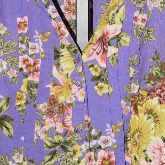 Denim 24/7 Floral, Button Front Blouse, Purple Background, size 32W - Picture 6 of 16